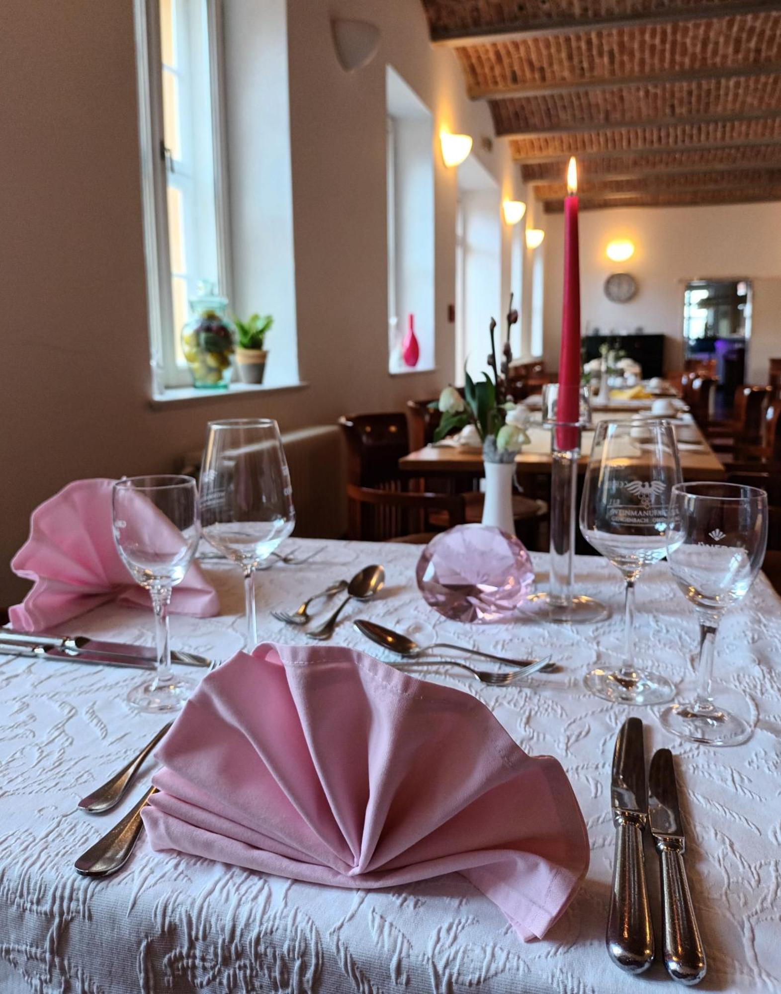 Hotel Vierseithof Luckenwalde Esterno foto