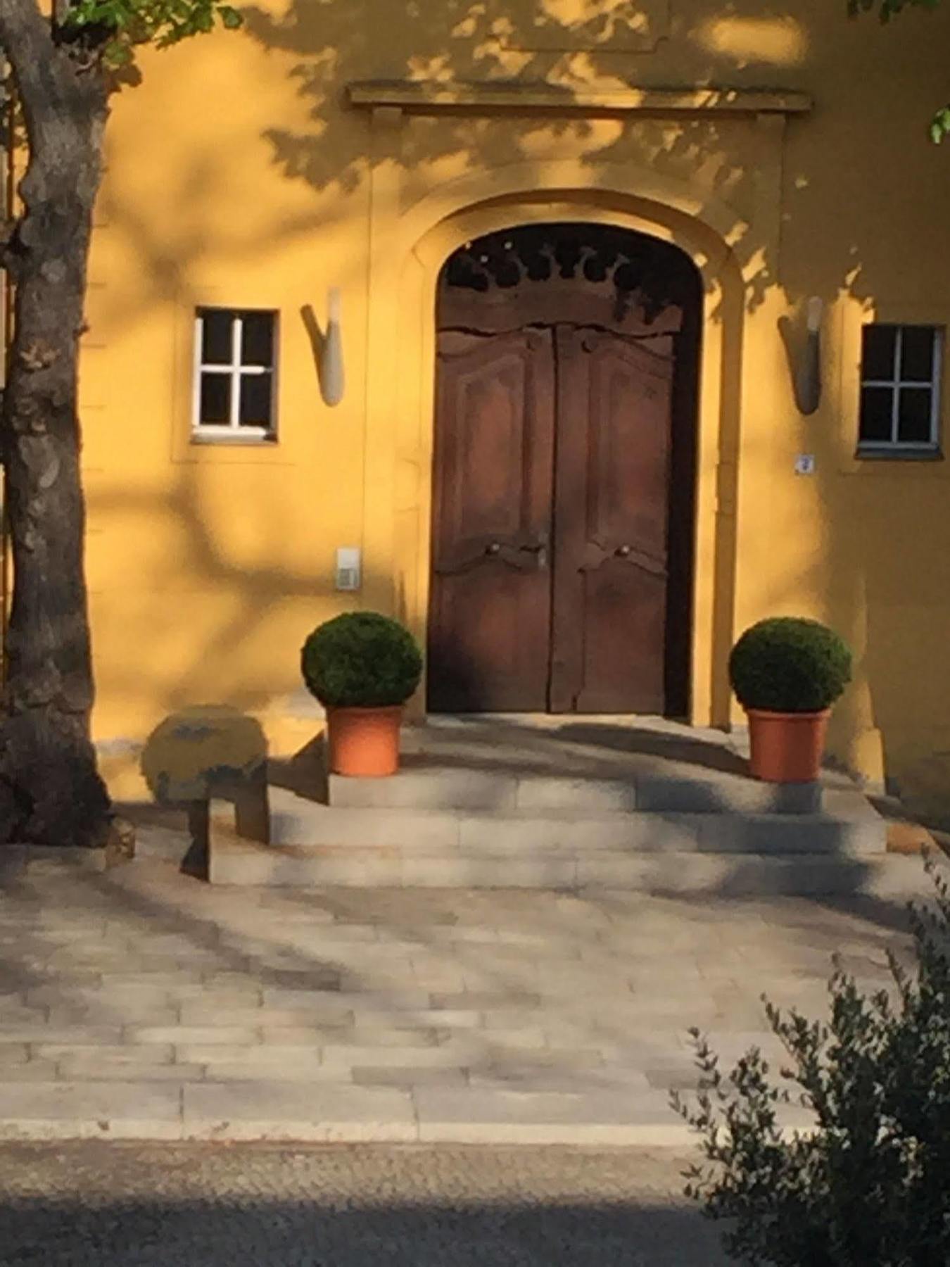 Hotel Vierseithof Luckenwalde Esterno foto